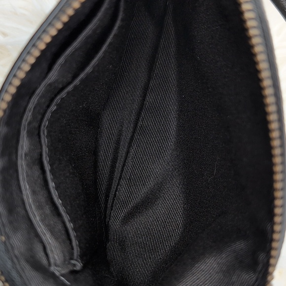 COACH Shimmering Gold & Black Wristlet, Zipper Closure & 2 Slip Pockets Inside - Picture 4 of 6